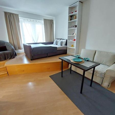 Centrum Studio Apartment With The Self-Check-In Bratislava Exterior photo